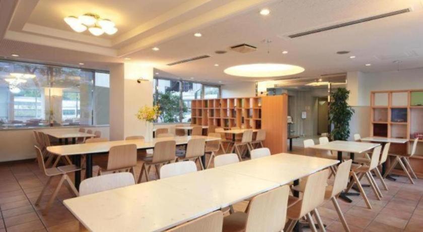Shin Osaka Station Hotel Annex Екстер'єр фото