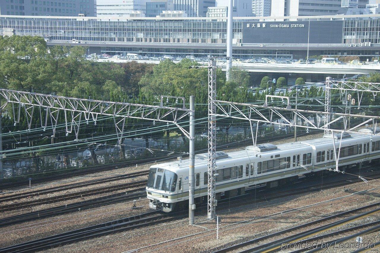 Shin Osaka Station Hotel Annex Екстер'єр фото
