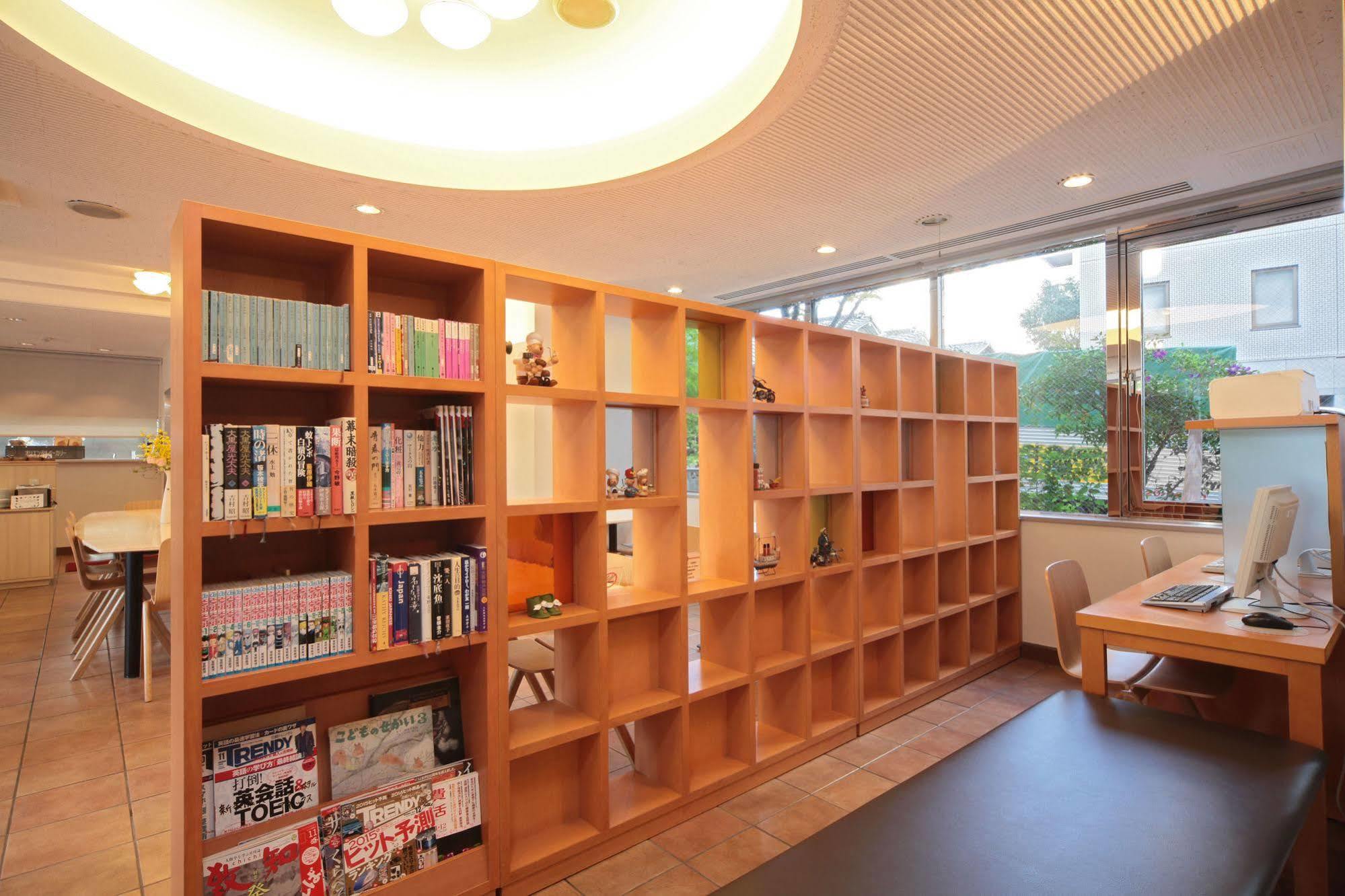 Shin Osaka Station Hotel Annex Екстер'єр фото